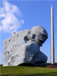 Брестская крепость. Памятник 'Мужество'